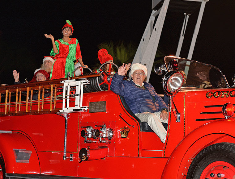 Coronado Chamber Of Commerce Holiday Parade ...